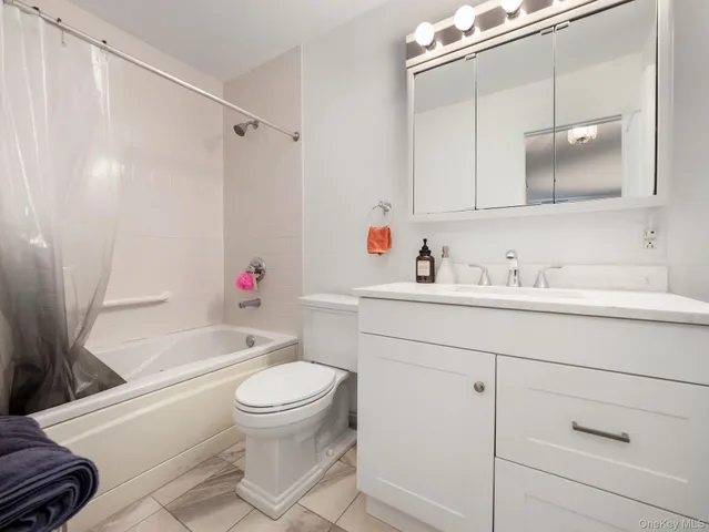 $439,000 | 2 Windsor Circle, New City, NY 10956