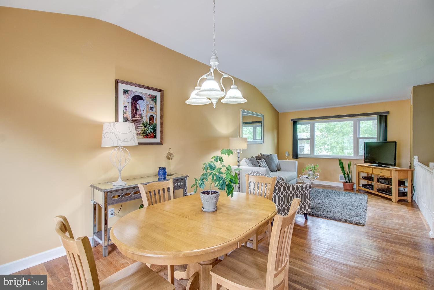 3 Robinson Road Allentown, NJ 08501 - Photo 12 of 47 Dining Room