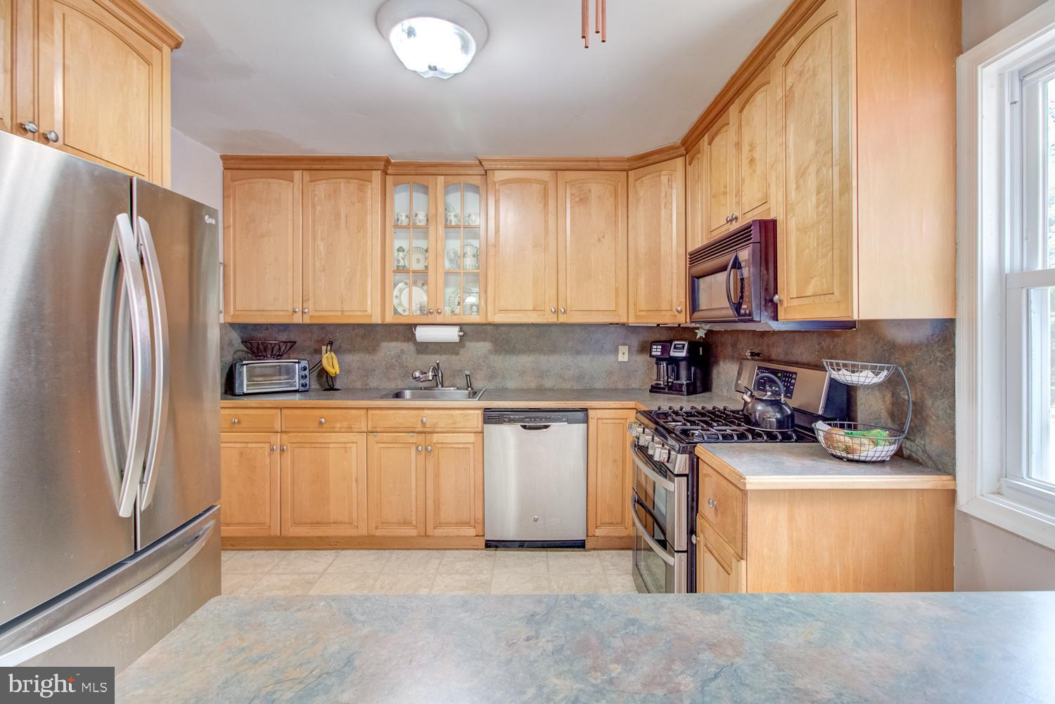 3 Robinson Road Allentown, NJ 08501 - Photo 16 of 47 Kitchen