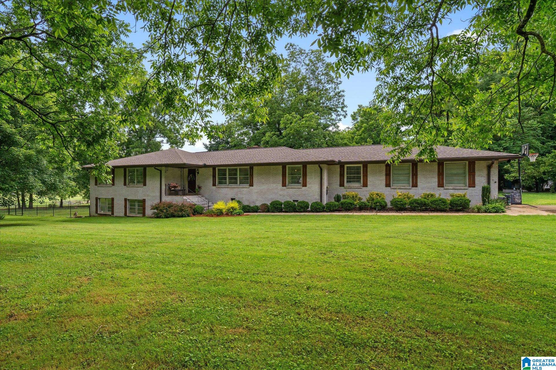 592 Roberts Street Wadley, AL 36276 - Photo 1 of 47