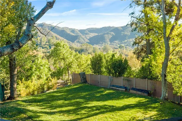 $3,199,999 | 25736 Punto De Vista Drive, Calabasas, CA 91302