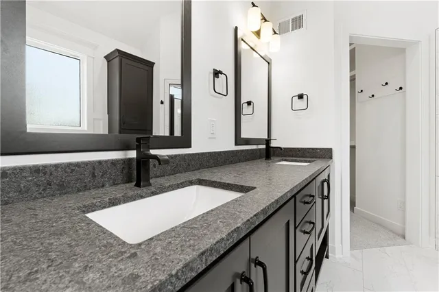 $765,000 | 10332 North Potter Avenue, Kansas City, MO 64157