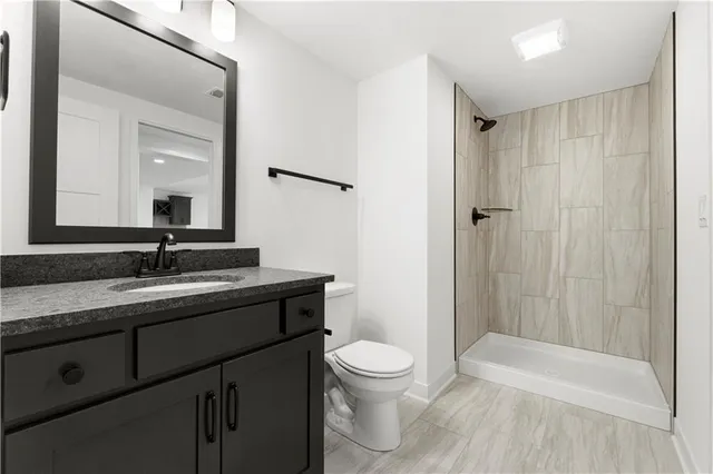 $765,000 | 10332 North Potter Avenue, Kansas City, MO 64157