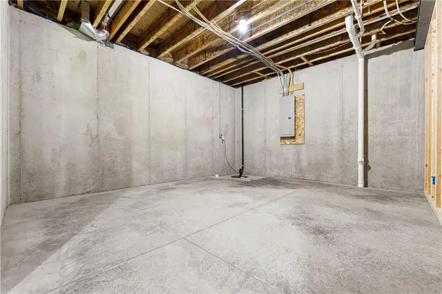 $765,000 | 10332 North Potter Avenue, Kansas City, MO 64157