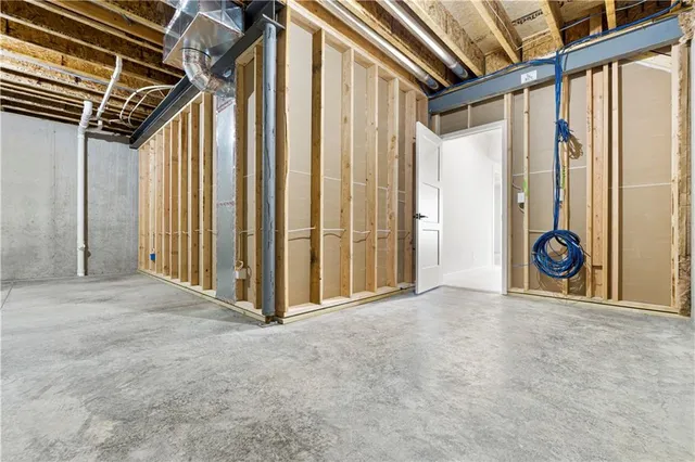 $765,000 | 10332 North Potter Avenue, Kansas City, MO 64157