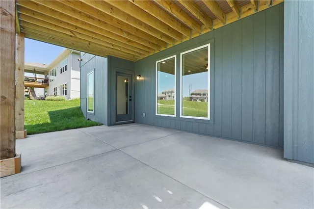 $765,000 | 10332 North Potter Avenue, Kansas City, MO 64157