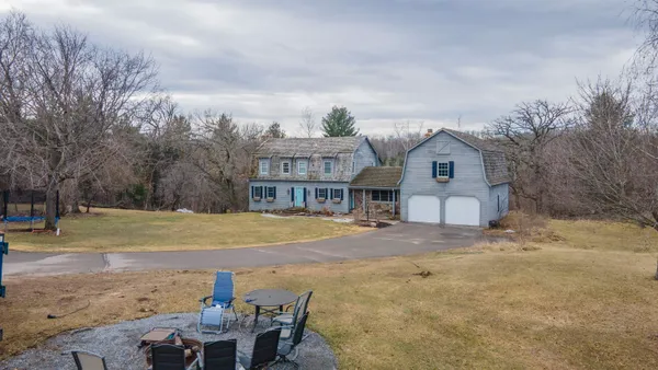 $999,900 | 8716 Fountain Grove Road, Amherst, WI 54406