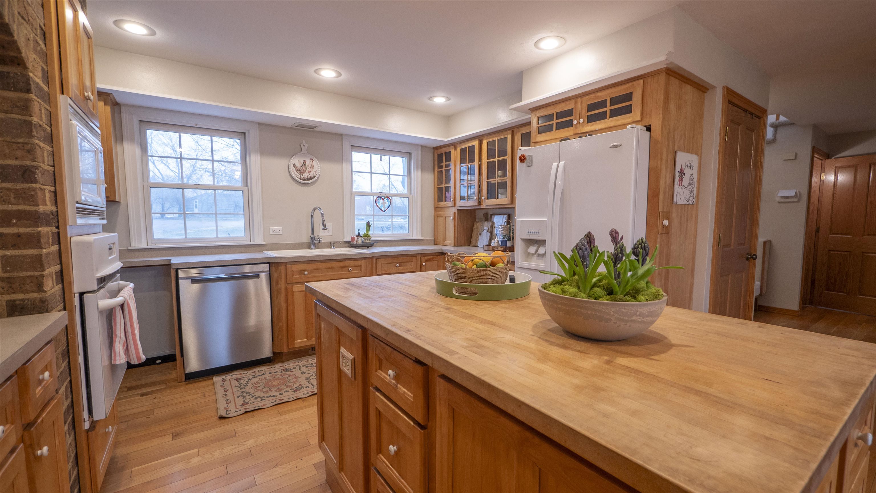 8716 Fountain Grove Road Amherst, WI 54406 - Photo 2 of 64