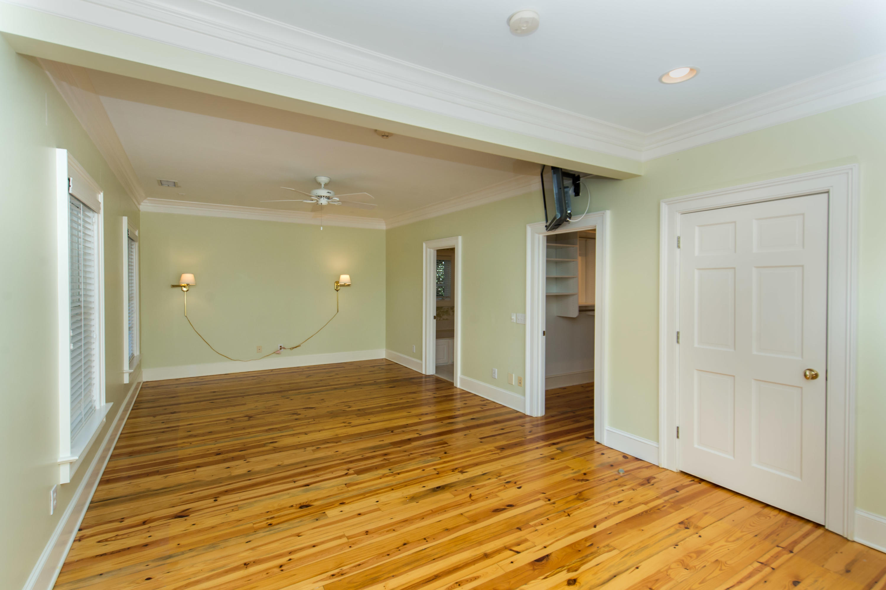 42 Eastlake Road Mount Pleasant, SC 29464 - Photo 22 of 54 42 Eastlake_Low Res-19