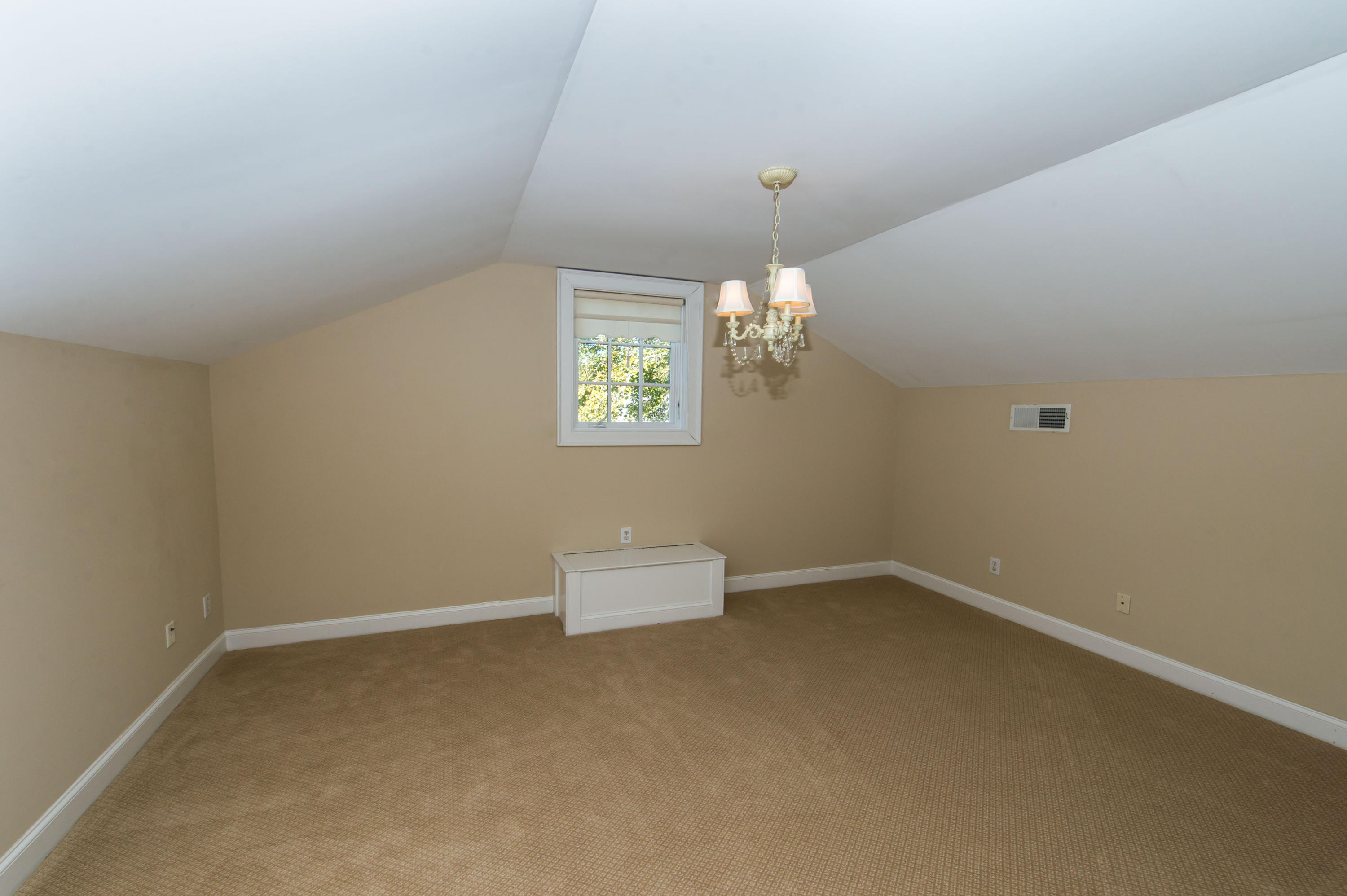 42 Eastlake Road Mount Pleasant, SC 29464 - Photo 35 of 54 42 Eastlake_Low Res-31