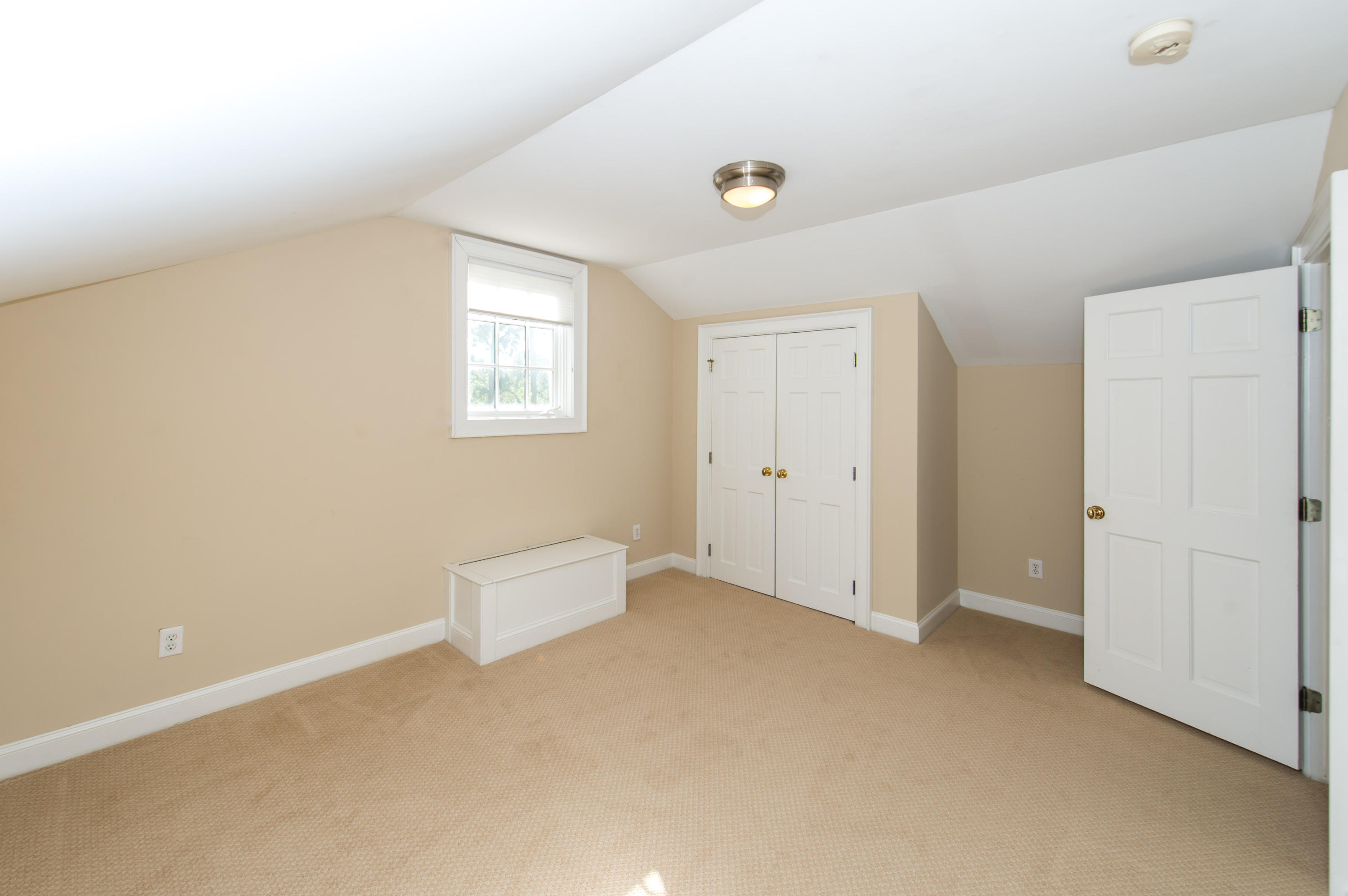 42 Eastlake Road Mount Pleasant, SC 29464 - Photo 39 of 54 42 Eastlake_Low Res-28