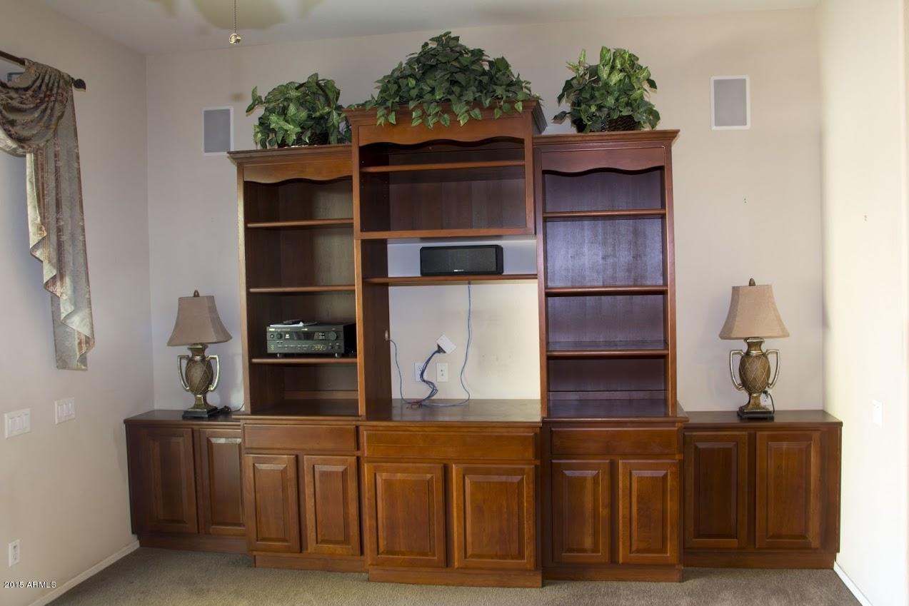 2123 North Pacey Road Phoenix, AZ 85037 - Photo 10 of 38 Family room