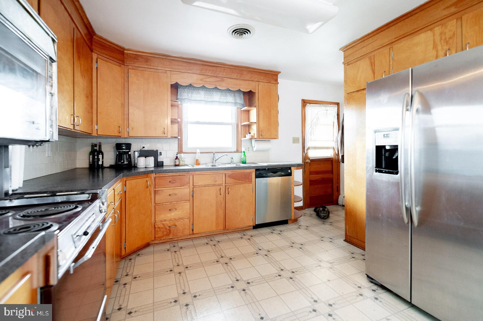 10 Frederick Avenue Frederick, MD 21701 - Photo 10 of 65