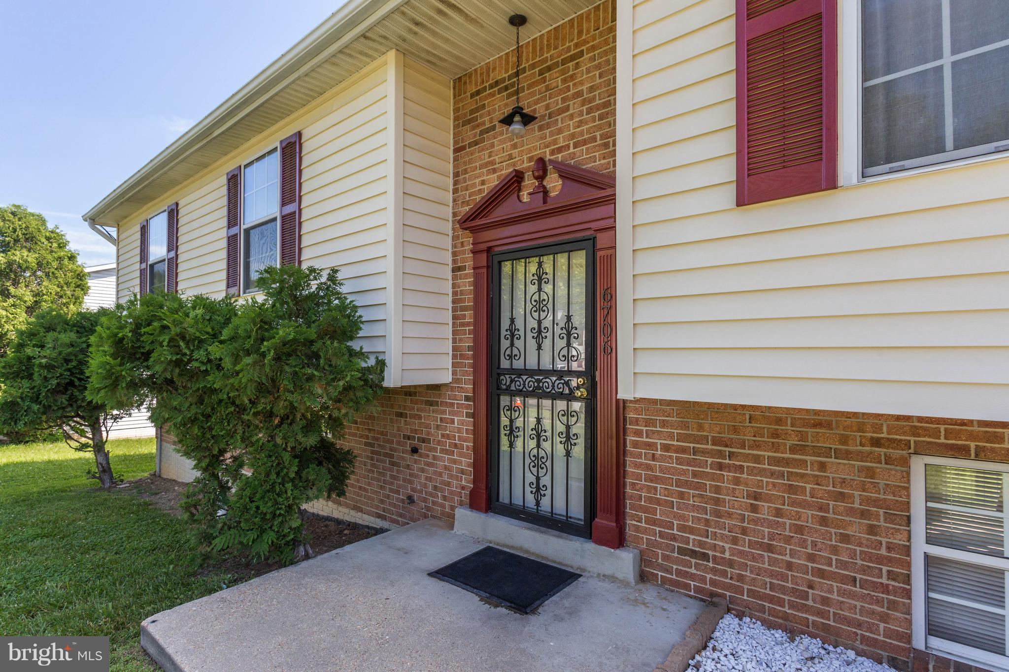 6706 Middlefield Road Fort Washington, MD 20744 - Photo 2 of 21 Exterior (Front)