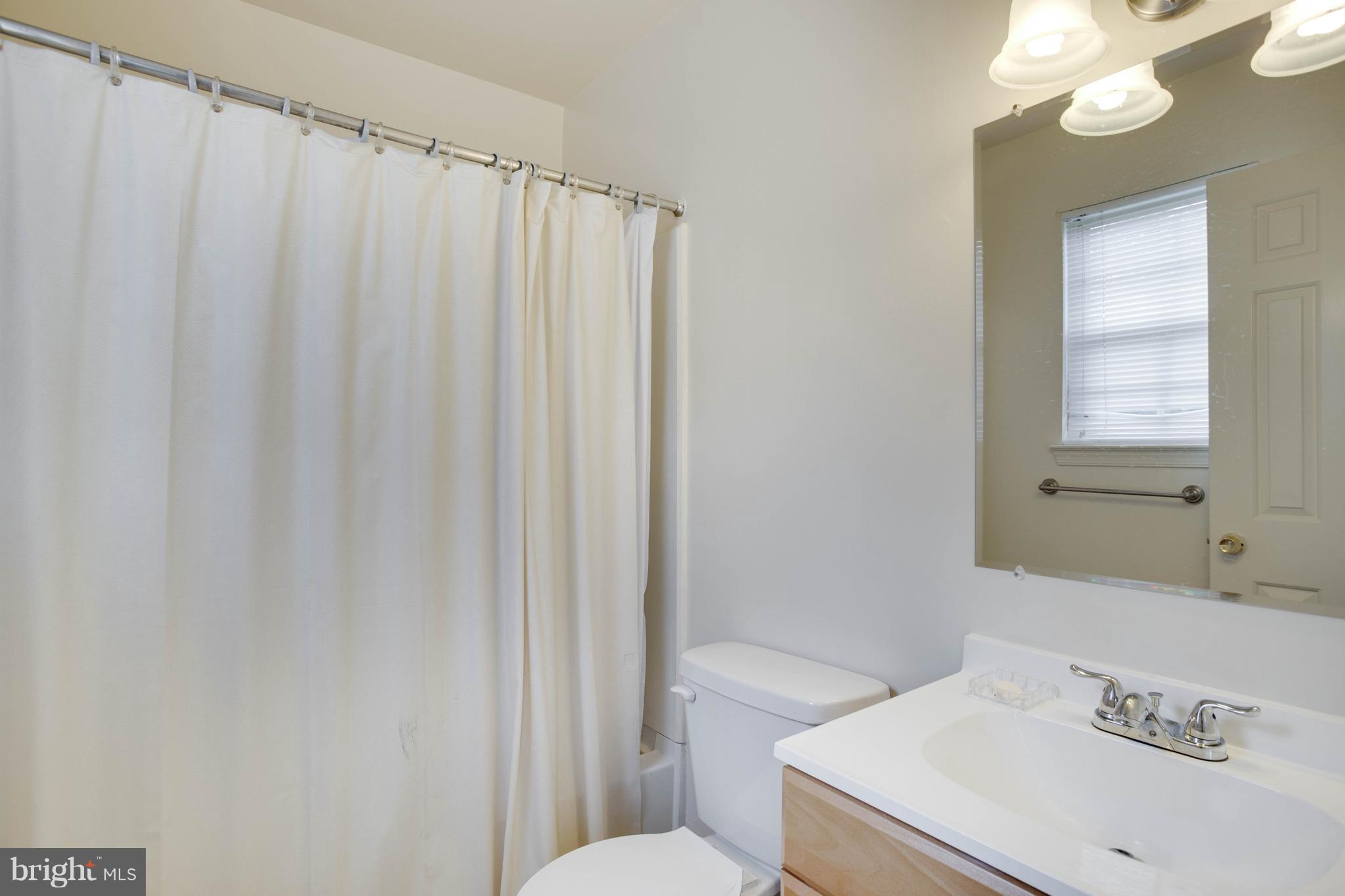 6706 Middlefield Road Fort Washington, MD 20744 - Photo 16 of 21 Bath (Master)
