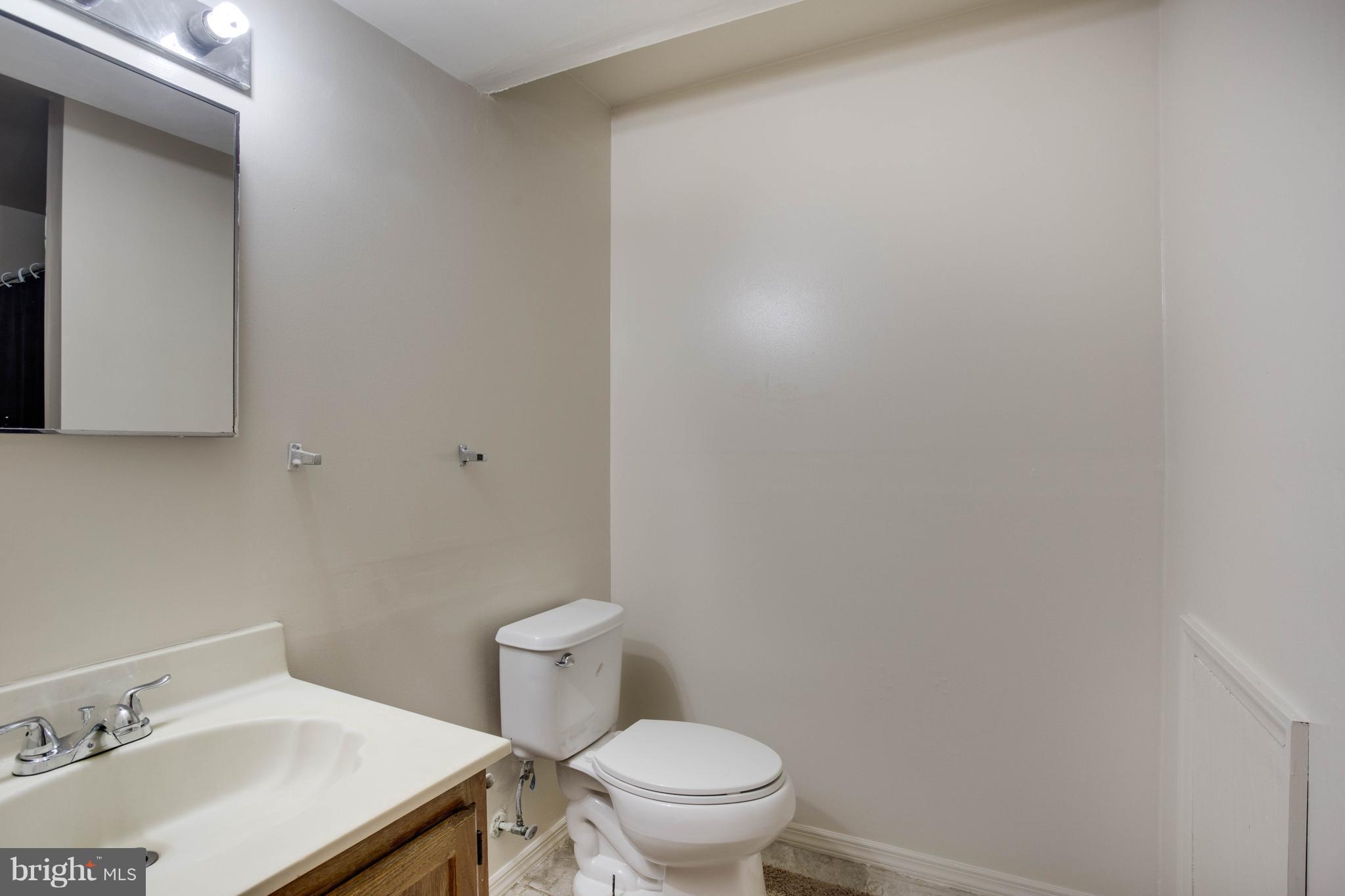 6706 Middlefield Road Fort Washington, MD 20744 - Photo 6 of 21 Bath