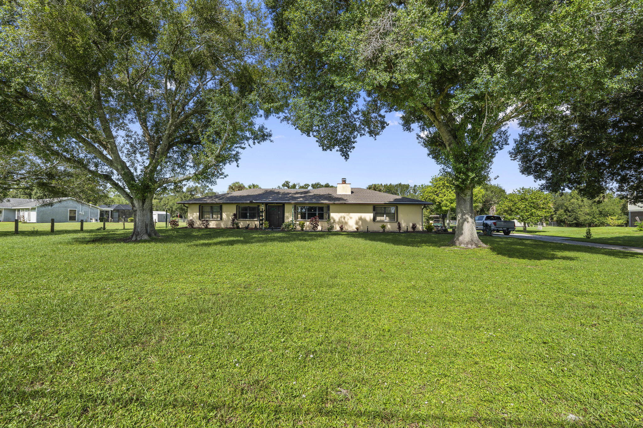 2525 South Ffa Road Fort Pierce, FL 34945 - Photo 3 of 40 3-web-or-mls-DSC09820