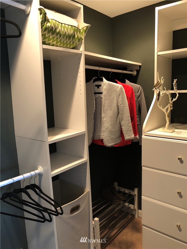 731 North 73rd Street Seattle, WA 98103 - Photo 13 of 24