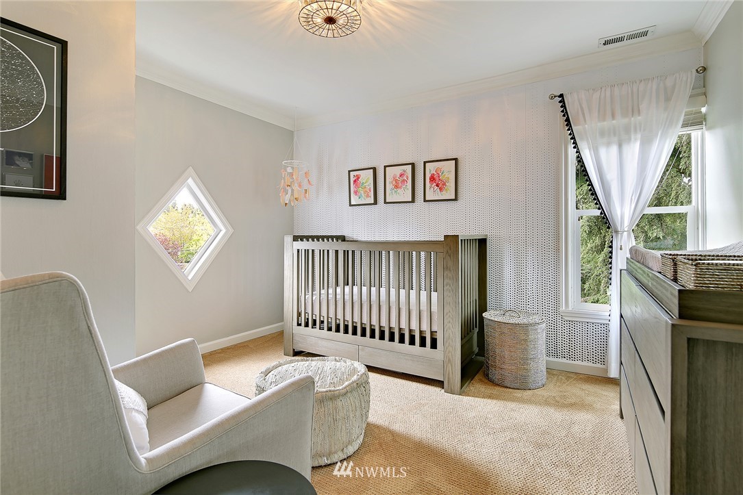 731 North 73rd Street Seattle, WA 98103 - Photo 18 of 24