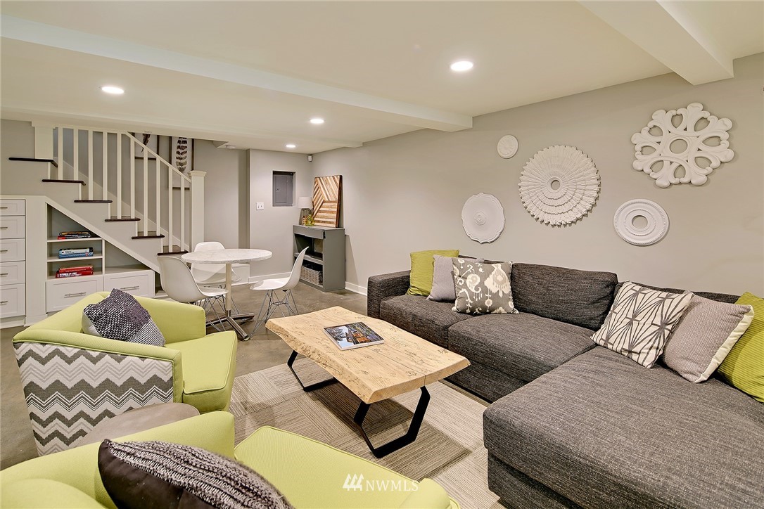 731 North 73rd Street Seattle, WA 98103 - Photo 19 of 24