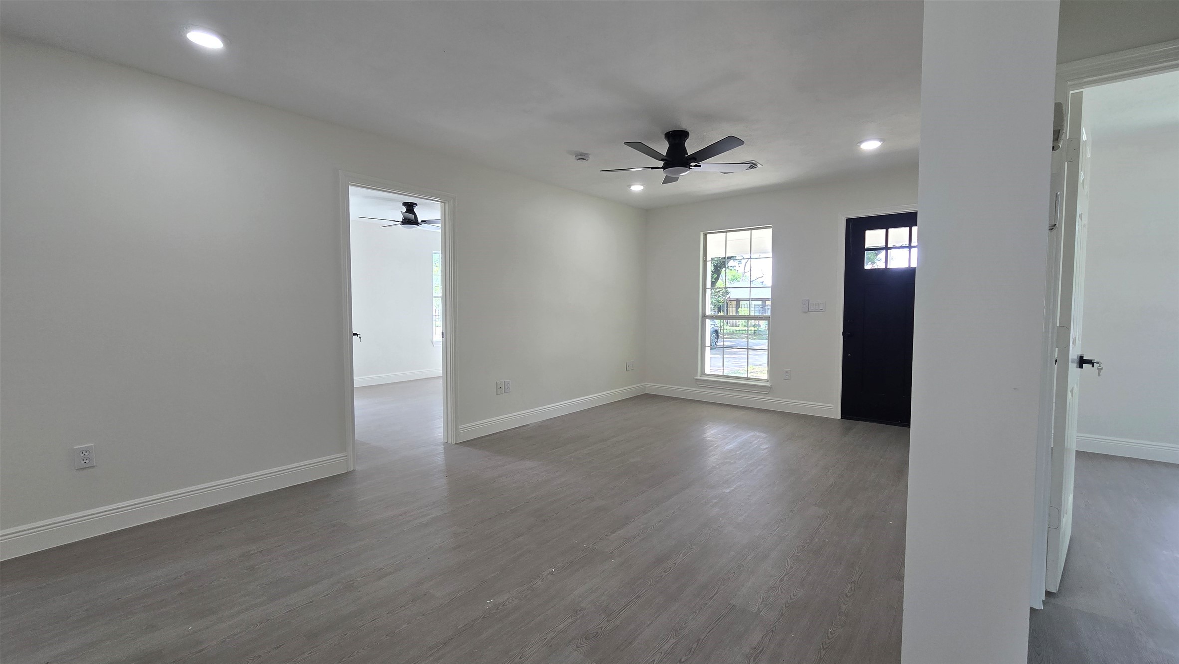 10101 Bamboo Road Houston, TX 77041 - Photo 8 of 23