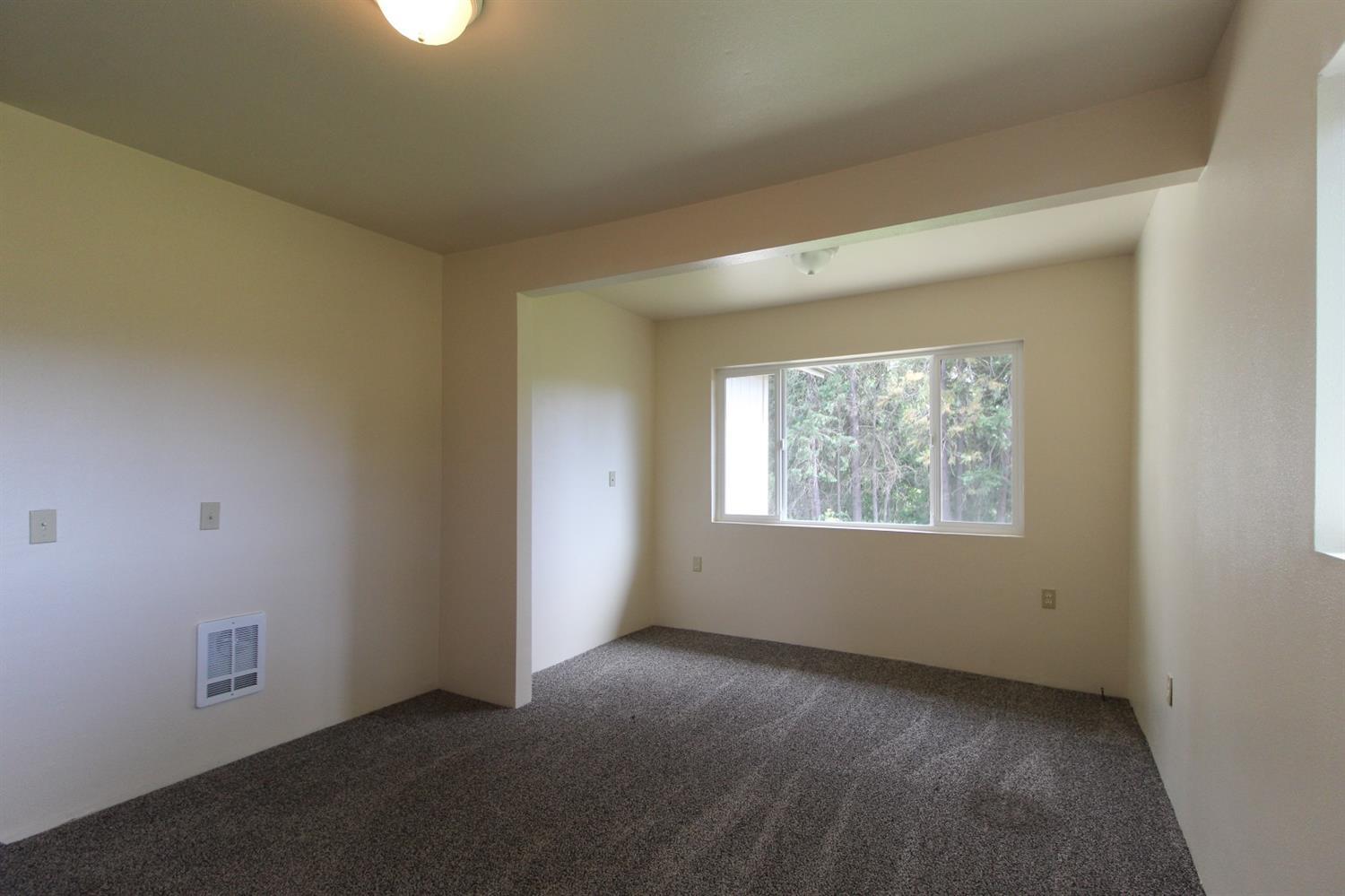 832 Kubli Road Grants Pass, OR 97527 - Photo 9 of 32 Additional Photo