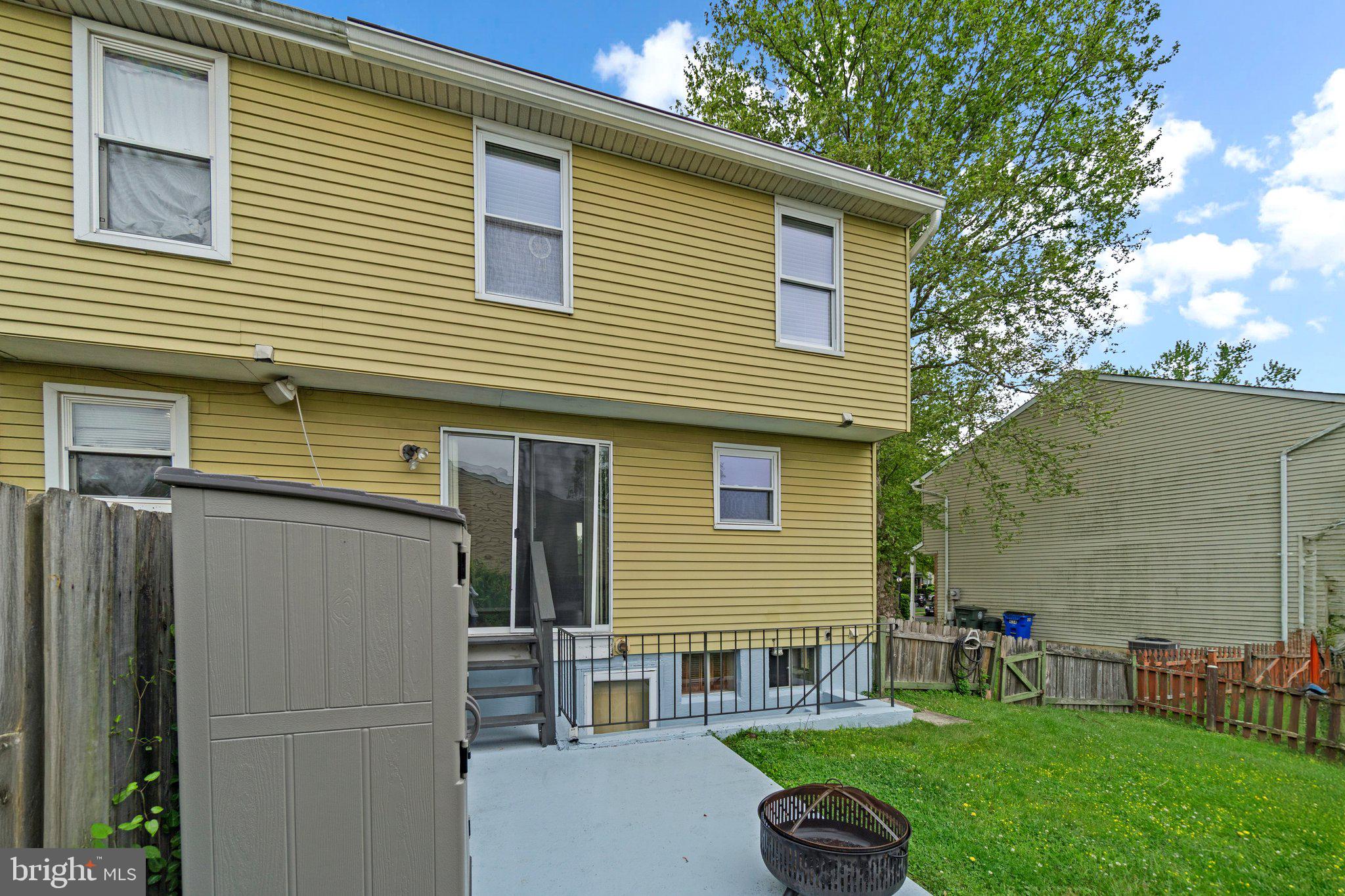 436 Heather Ridge Drive Frederick, MD 21702 - Photo 28 of 30 a view of a house with a backyard