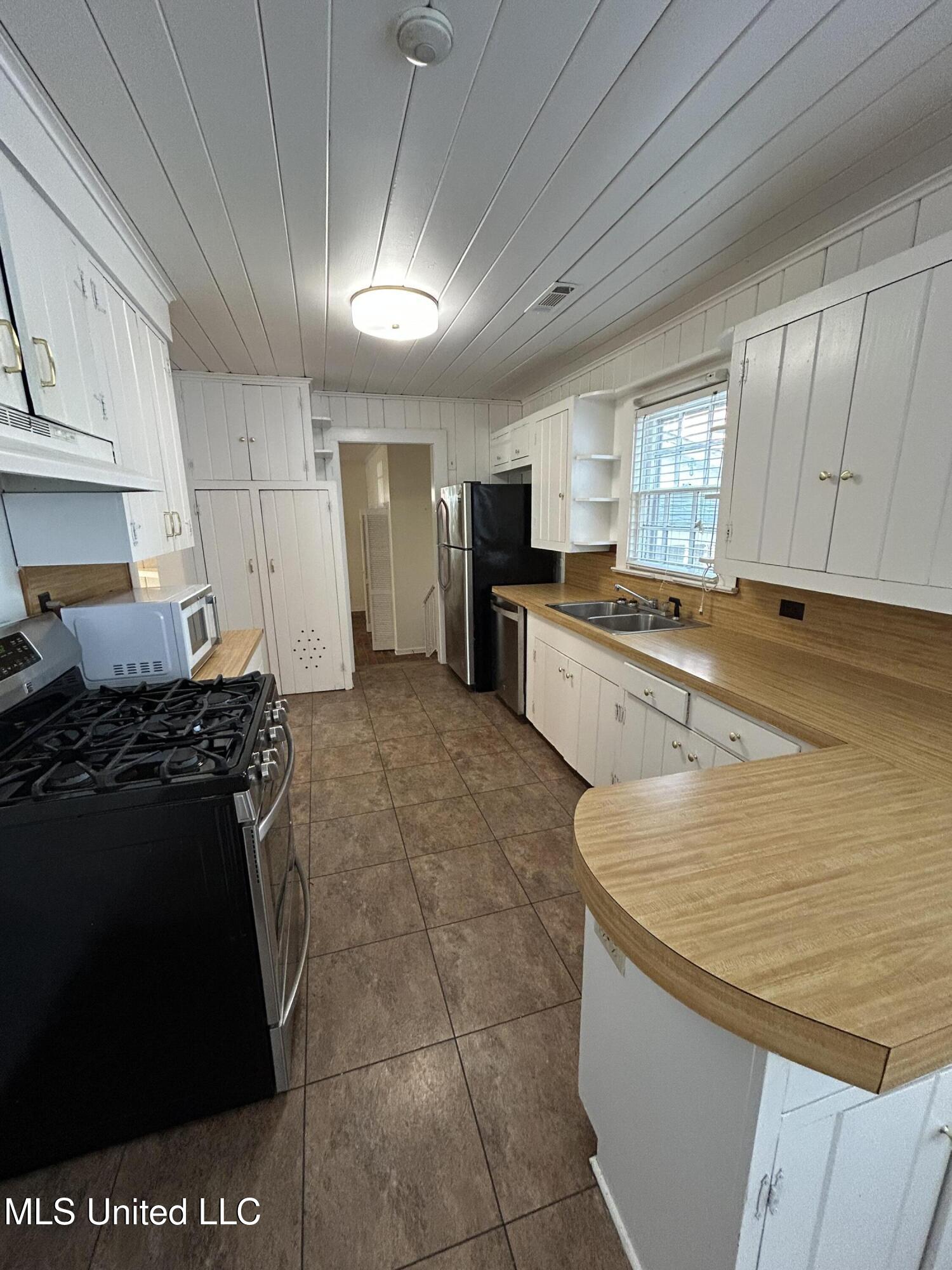 350 North Ruby Avenue Ruleville, MS 38771 - Photo 9 of 20 IMG_6141