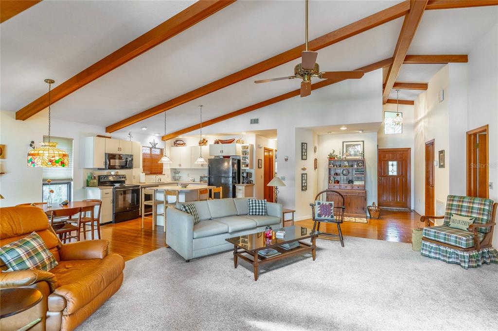 121 North Lake George Drive Georgetown, FL 32139 - Photo 12 of 46 a living room with furniture and white walls