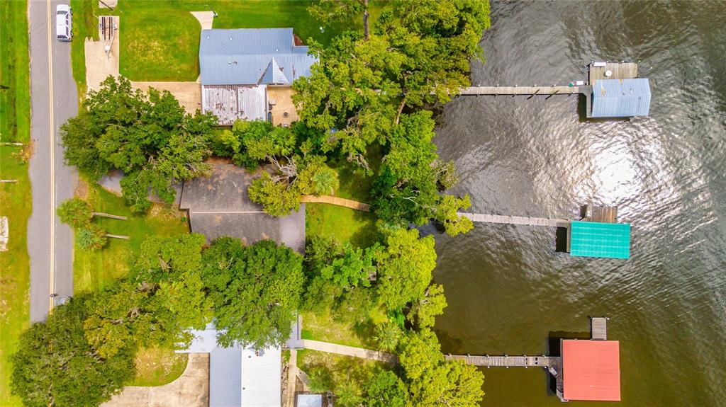 121 North Lake George Drive Georgetown, FL 32139 - Photo 38 of 46 an aerial view of residential house with outdoor space and trees all around
