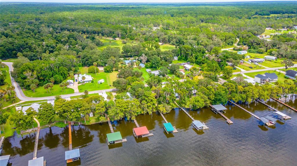 121 North Lake George Drive Georgetown, FL 32139 - Photo 40 of 46 an aerial view of a houses with yard