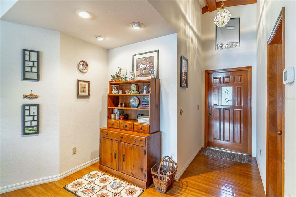 121 North Lake George Drive Georgetown, FL 32139 - Photo 9 of 46 a view of a hallway with workspace