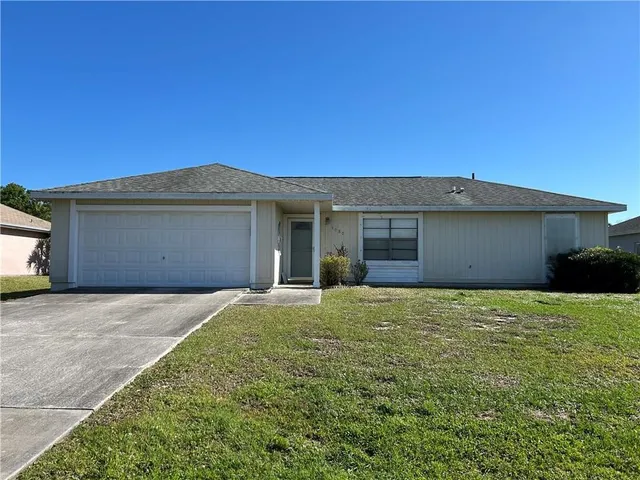 front view of house with a yard