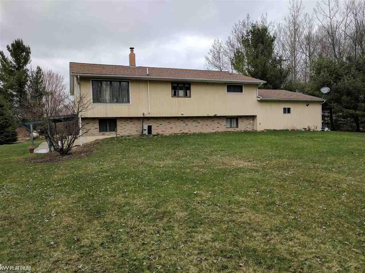 7080 Harrington Road Lexington, MI 48450 - Photo 38 of 49 31316692-37.JPG