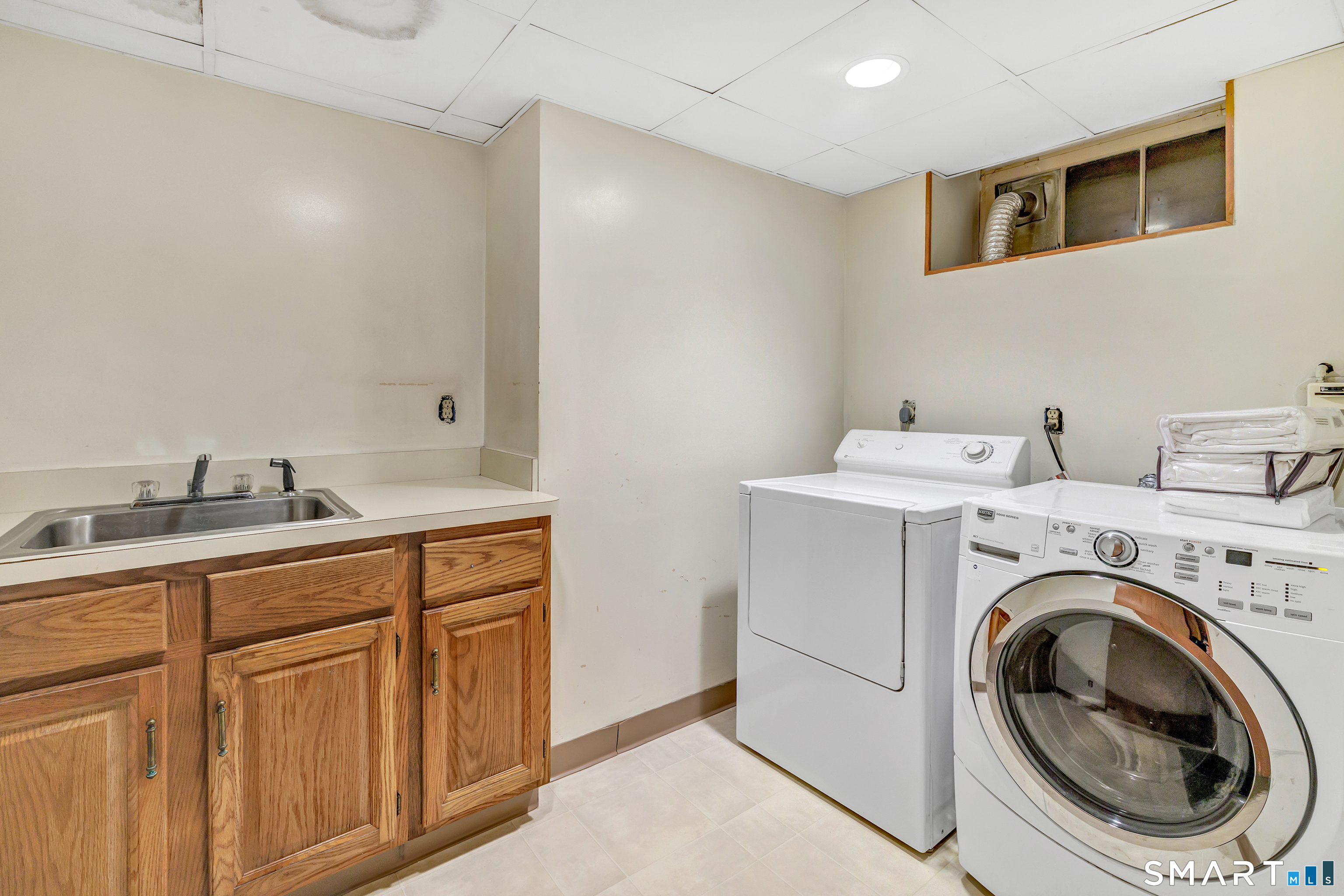 12 Old Saugatuck Road Norwalk, CT 06855 - Photo 23 of 36