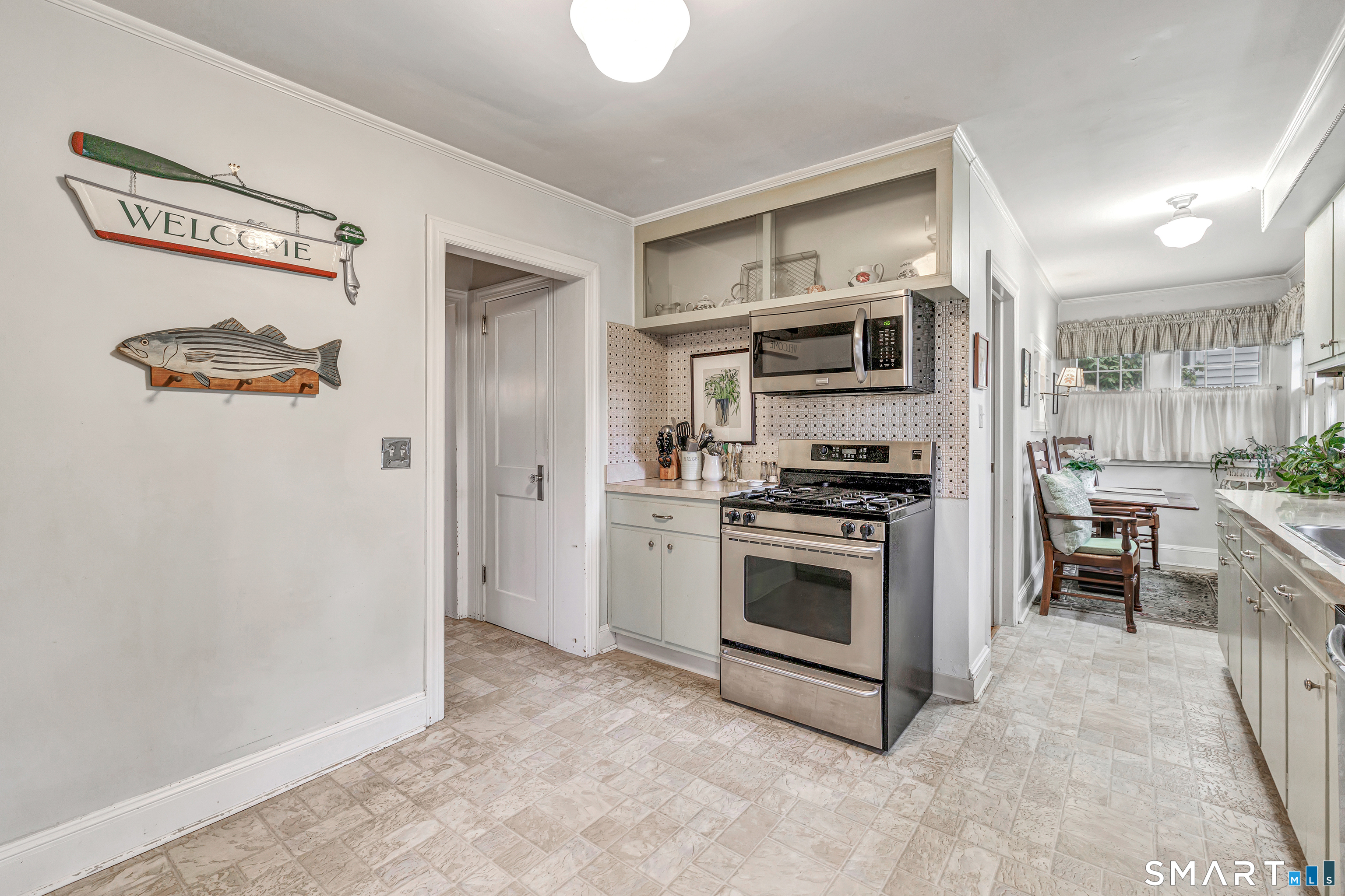 12 Old Saugatuck Road Norwalk, CT 06855 - Photo 8 of 36