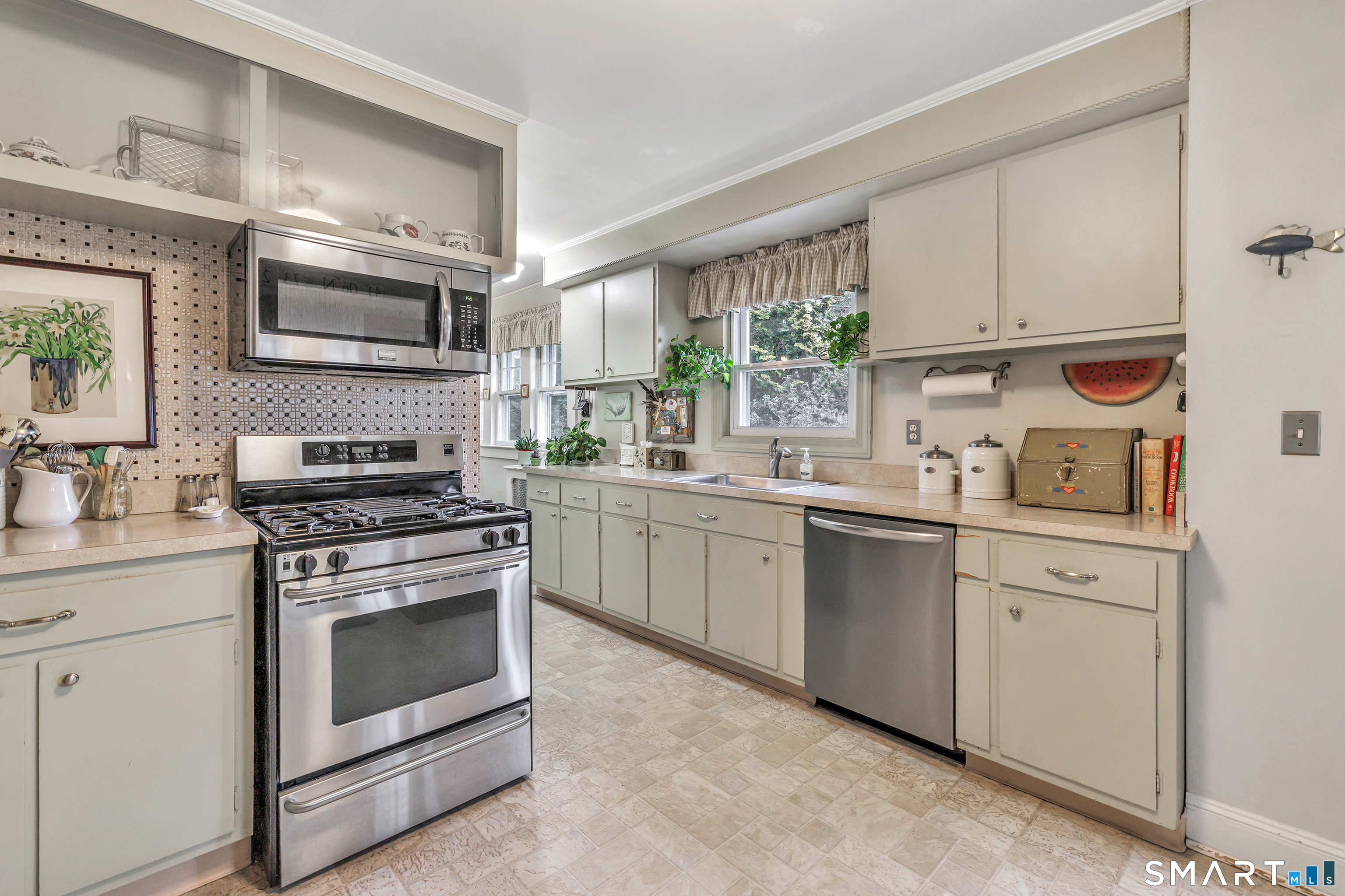 12 Old Saugatuck Road Norwalk, CT 06855 - Photo 9 of 36