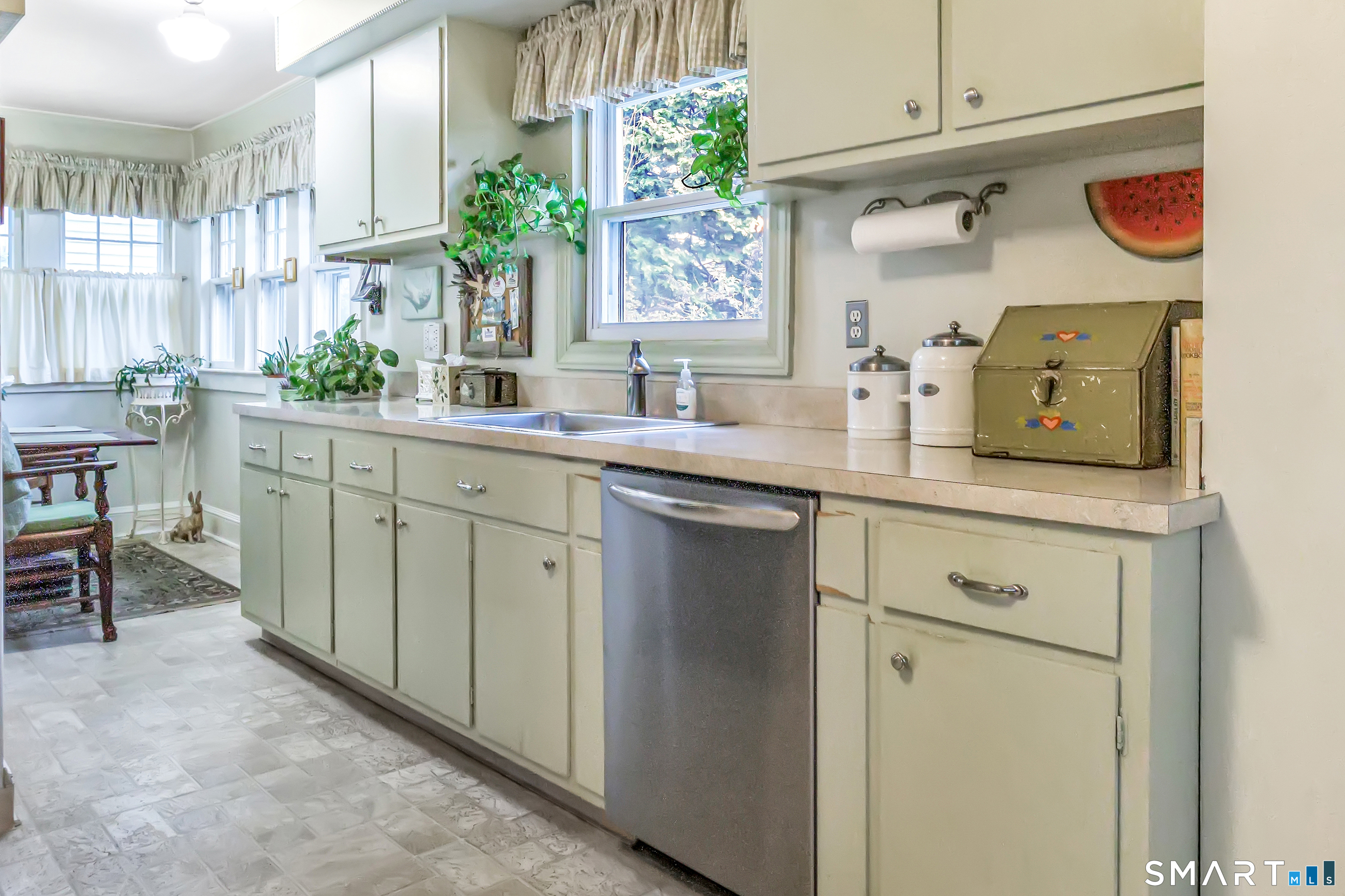 12 Old Saugatuck Road Norwalk, CT 06855 - Photo 10 of 36