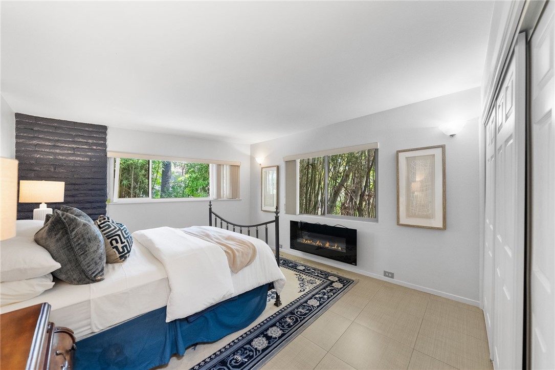1773 Ivy Road Oceanside, CA 92054 - Photo 32 of 53 Second guest room