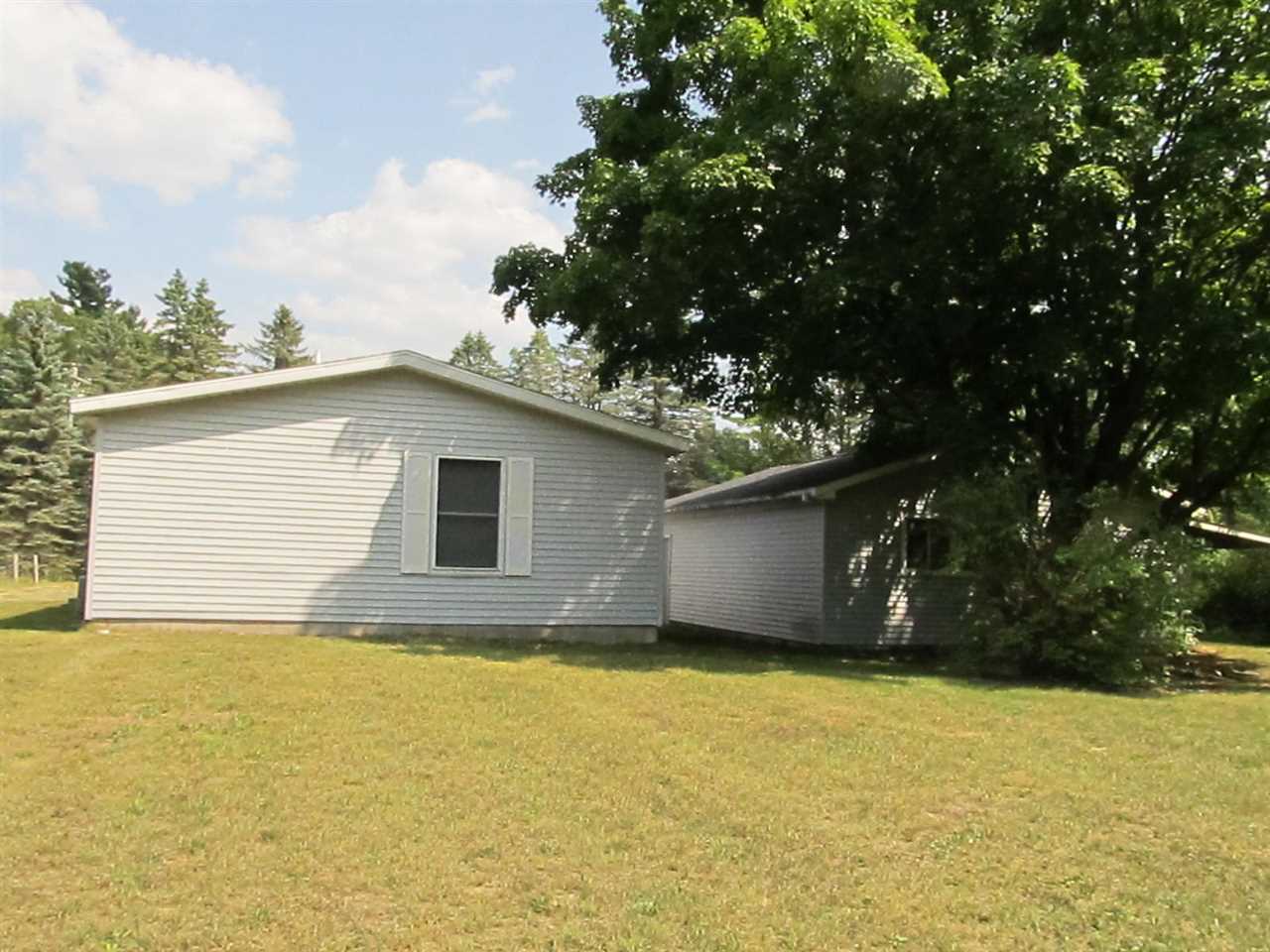 3027 North Three Mile Road Traverse City, MI 49686 - Photo 34 of 44 1865016-33.JPG
