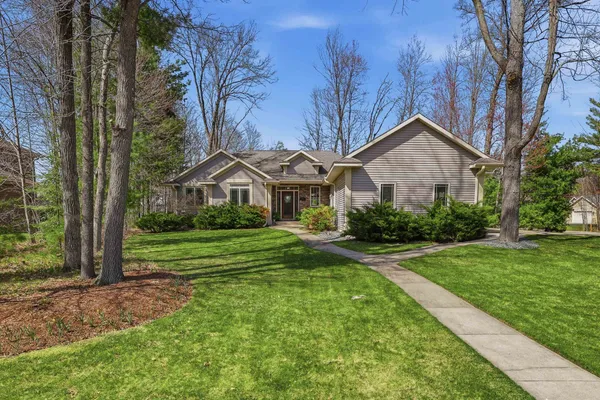 $575,000 | 1550 Rapid River Run, Plover, WI 54467