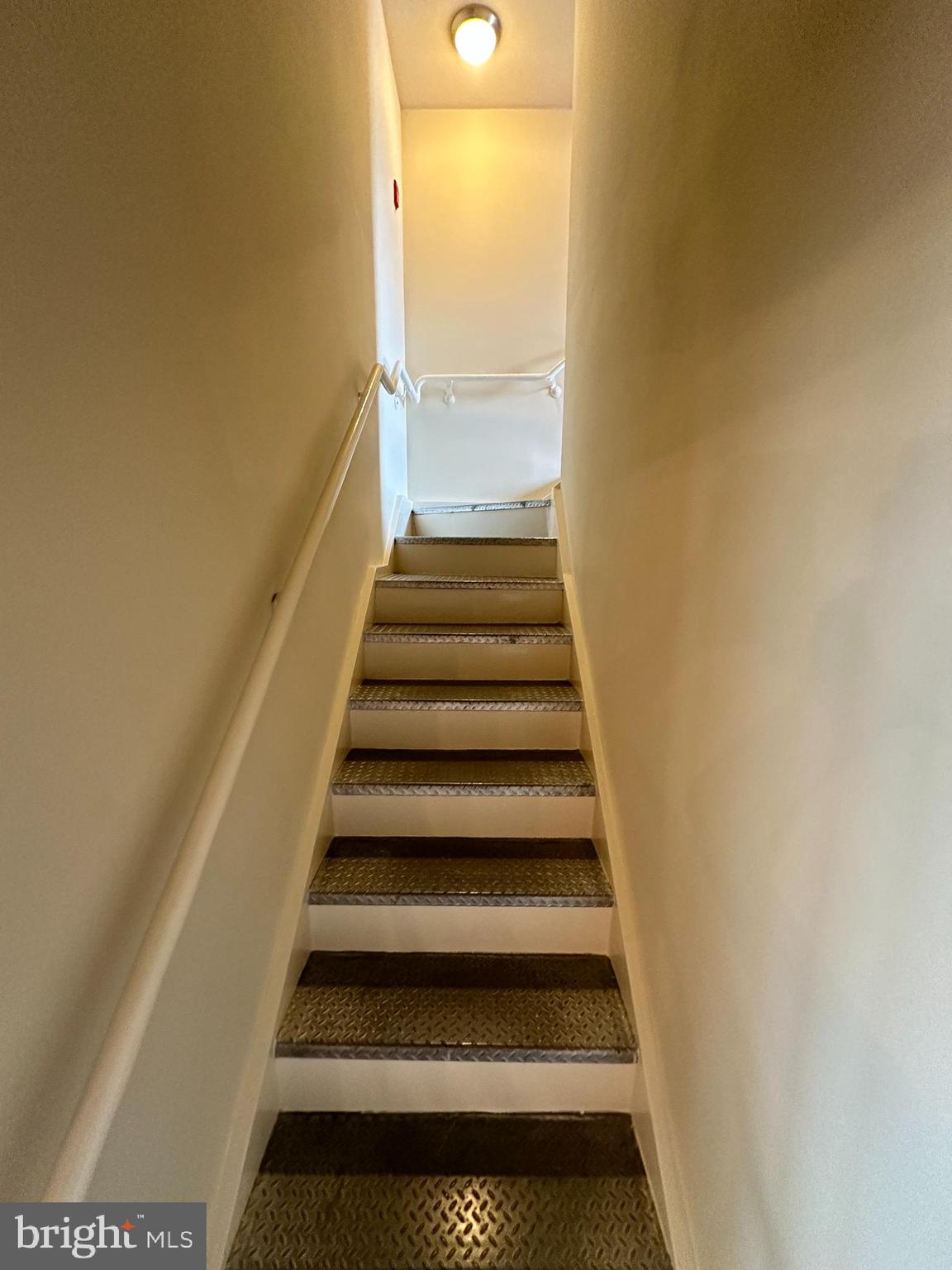 2120 Vermont Avenue Northwest, Unit 620 Washington, DC 20001 - Photo 16 of 69 a view of entryway