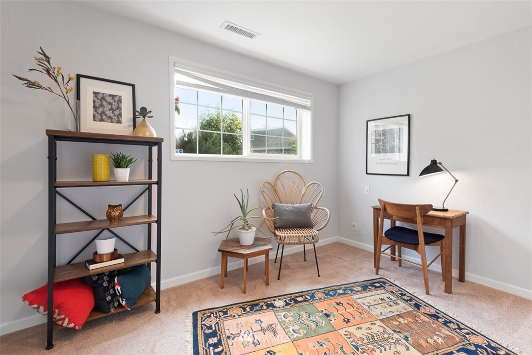 8720 216th Street Southwest Edmonds, WA 98026 - Photo 17 of 25 Gallery Image 17