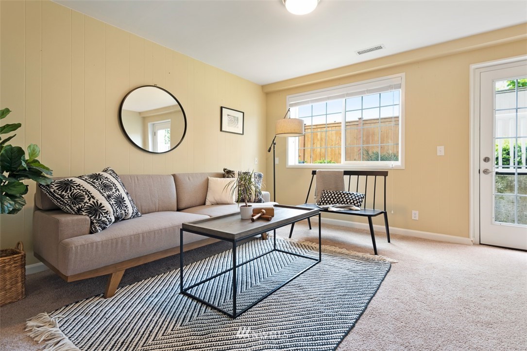 8720 216th Street Southwest Edmonds, WA 98026 - Photo 18 of 25 Gallery Image 18