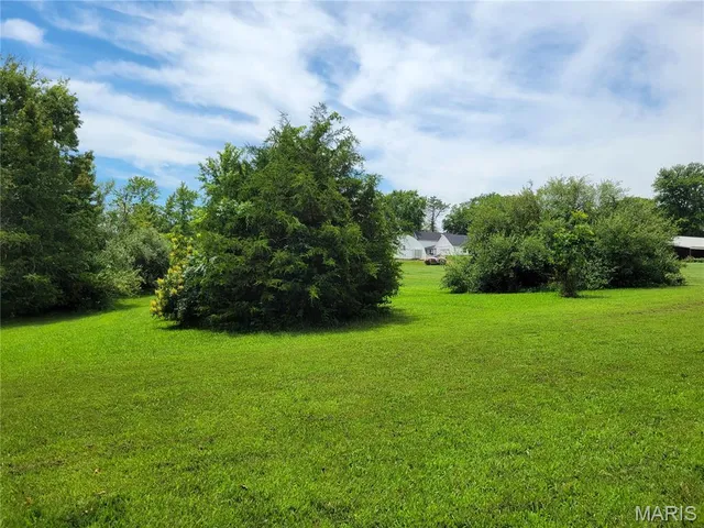 $719,000 | 22169 Northwest Service Road, Warrenton, MO 63383