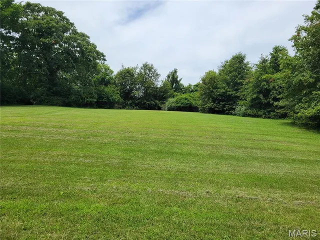 $719,000 | 22169 Northwest Service Road, Warrenton, MO 63383