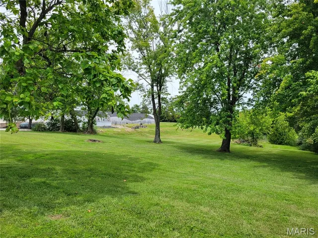 $719,000 | 22169 Northwest Service Road, Warrenton, MO 63383