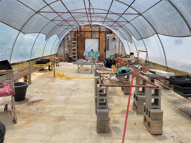 $719,000 | 22169 Northwest Service Road, Warrenton, MO 63383