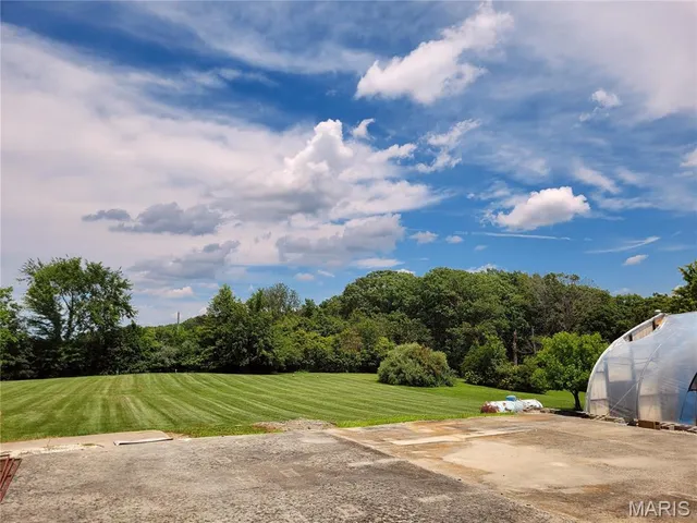 $719,000 | 22169 Northwest Service Road, Warrenton, MO 63383
