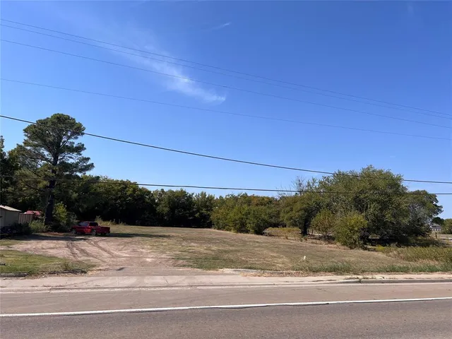 $580,000 | 1523 Highway 121, Bonham, TX 75418